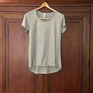 LuLaRoe Shirt - Shiny and chic